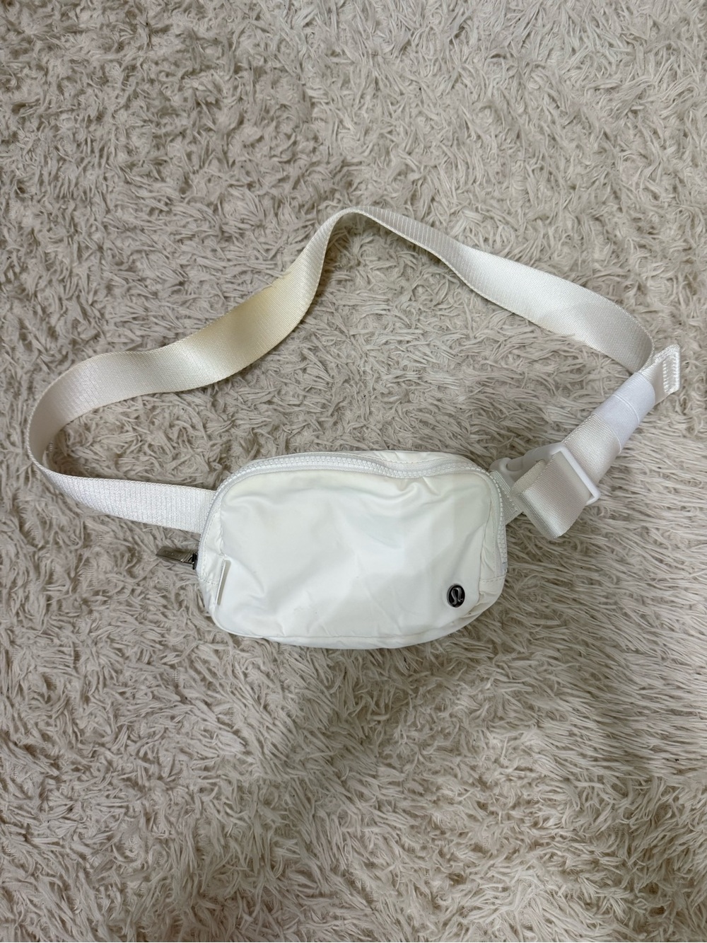 lululemon athletica White Everywhere Belt Bag